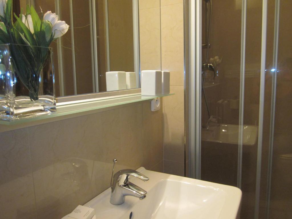 Penzion Luxor Trnava Kamer foto