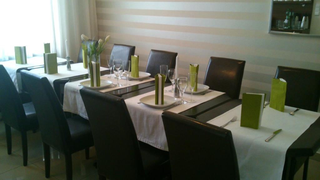 Penzion Luxor Trnava Kamer foto