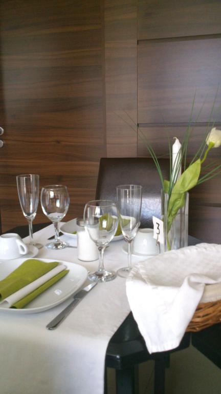 Penzion Luxor Trnava Kamer foto